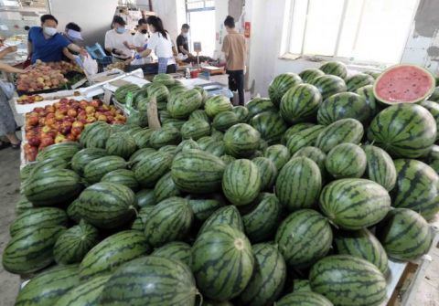 青塔大成雙盈綜合市場瓜果蔬菜大廳正常營業